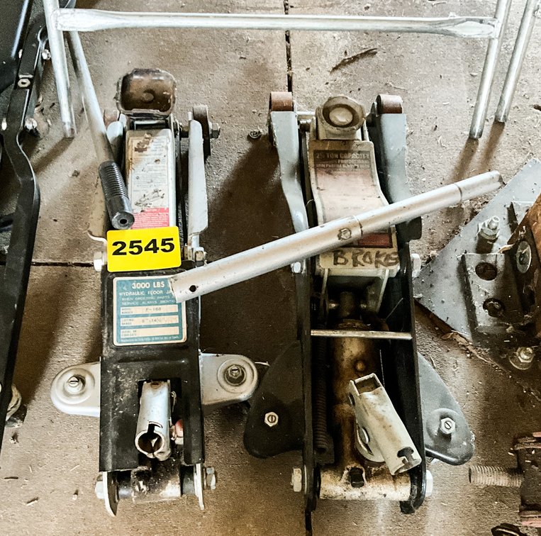 Two Hydraulic Floor Jacks (1-3000 LBS) (1-2.5 Ton)