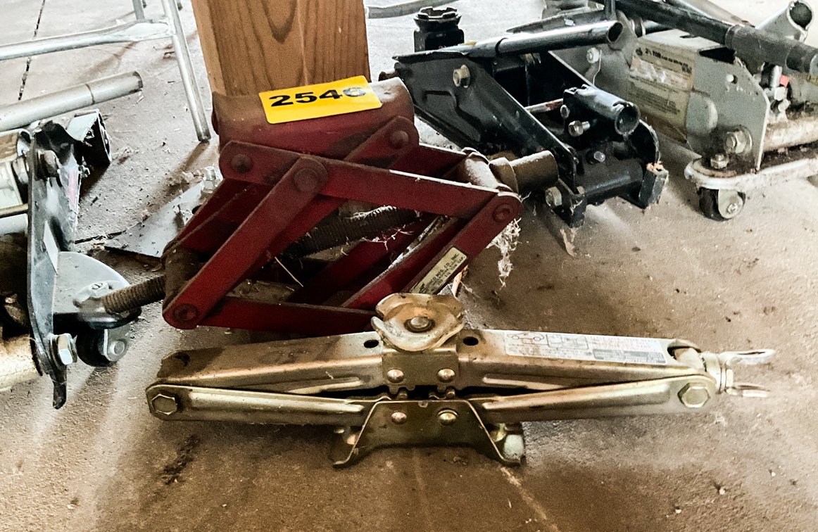 Two Car Jack Hand Screw