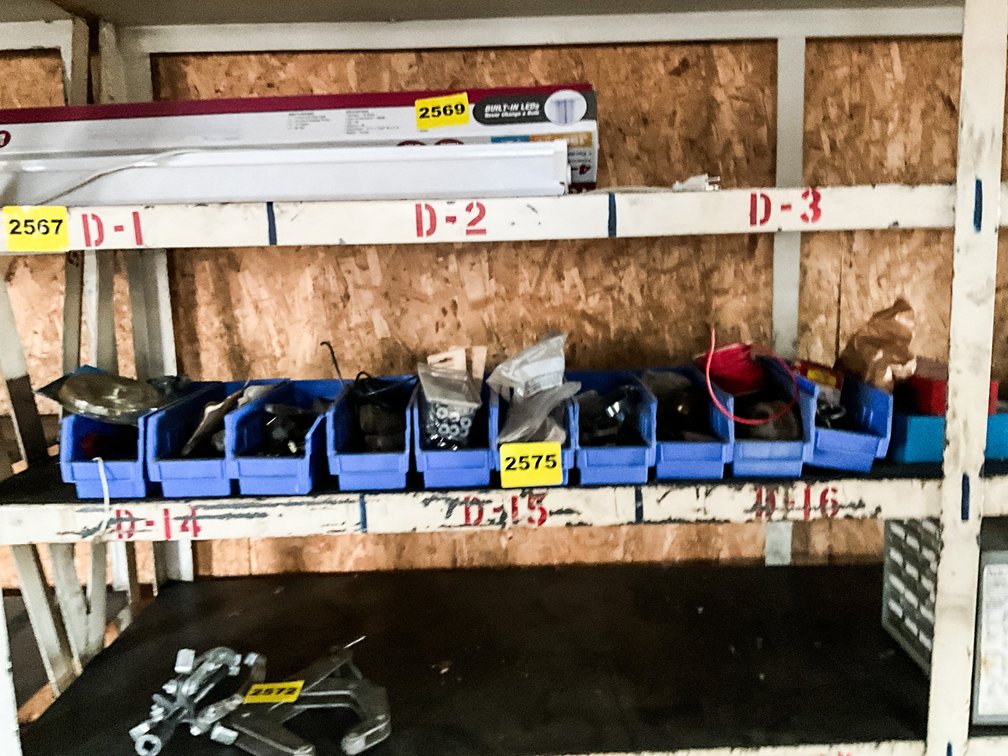 10 Trays & Contents
