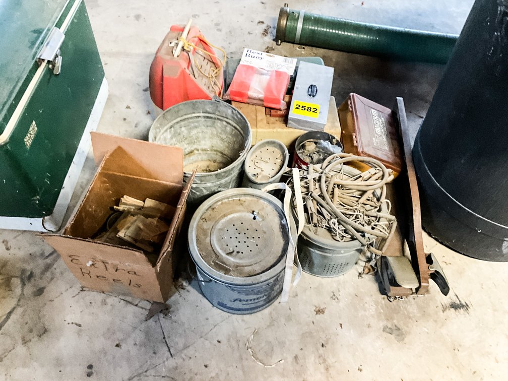 Asst. Tackle Box & 1 Minnow Bucket