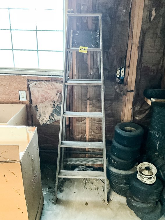 Wood Six Foot Step Ladder