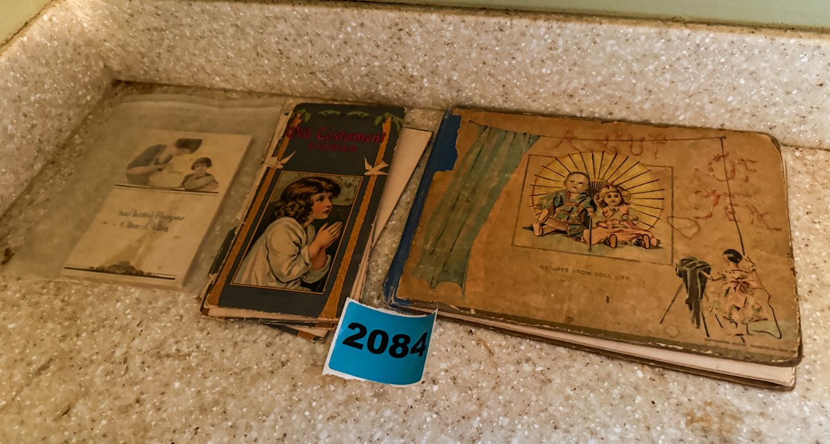 4 Vintage Books 