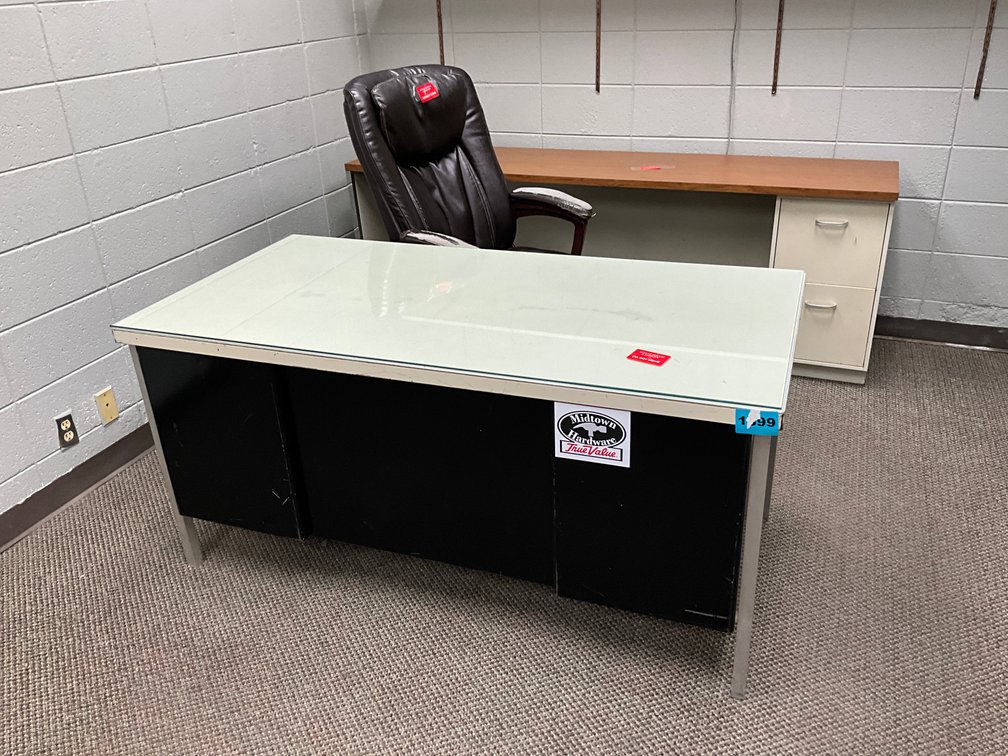 2 Desks & Chair