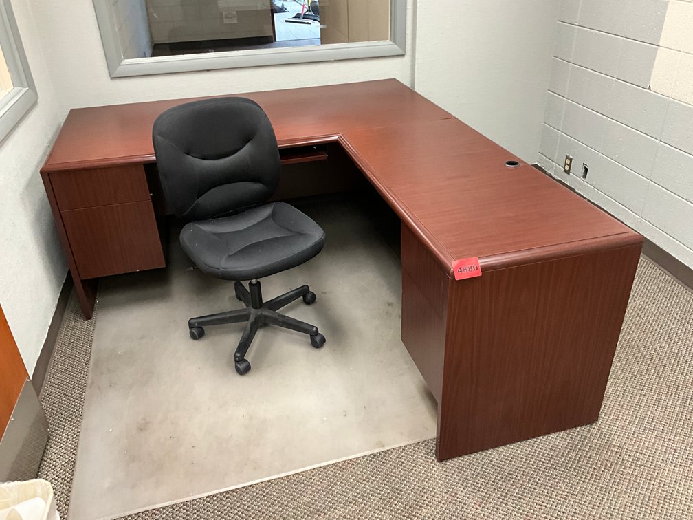 Desk & Chair