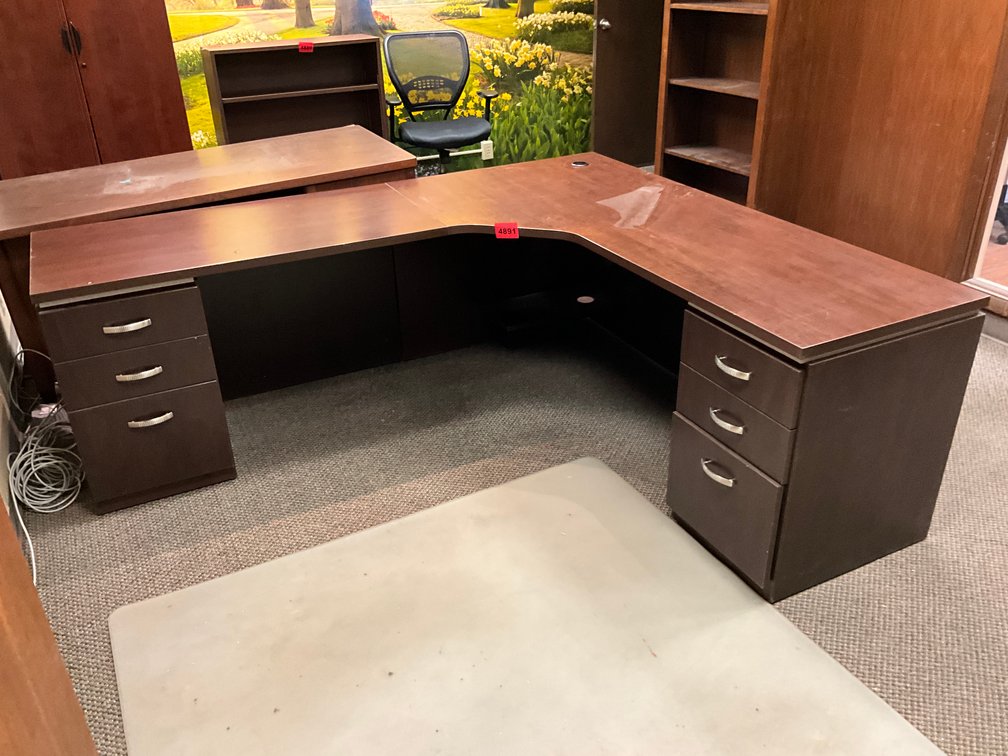 L Shaped Desk