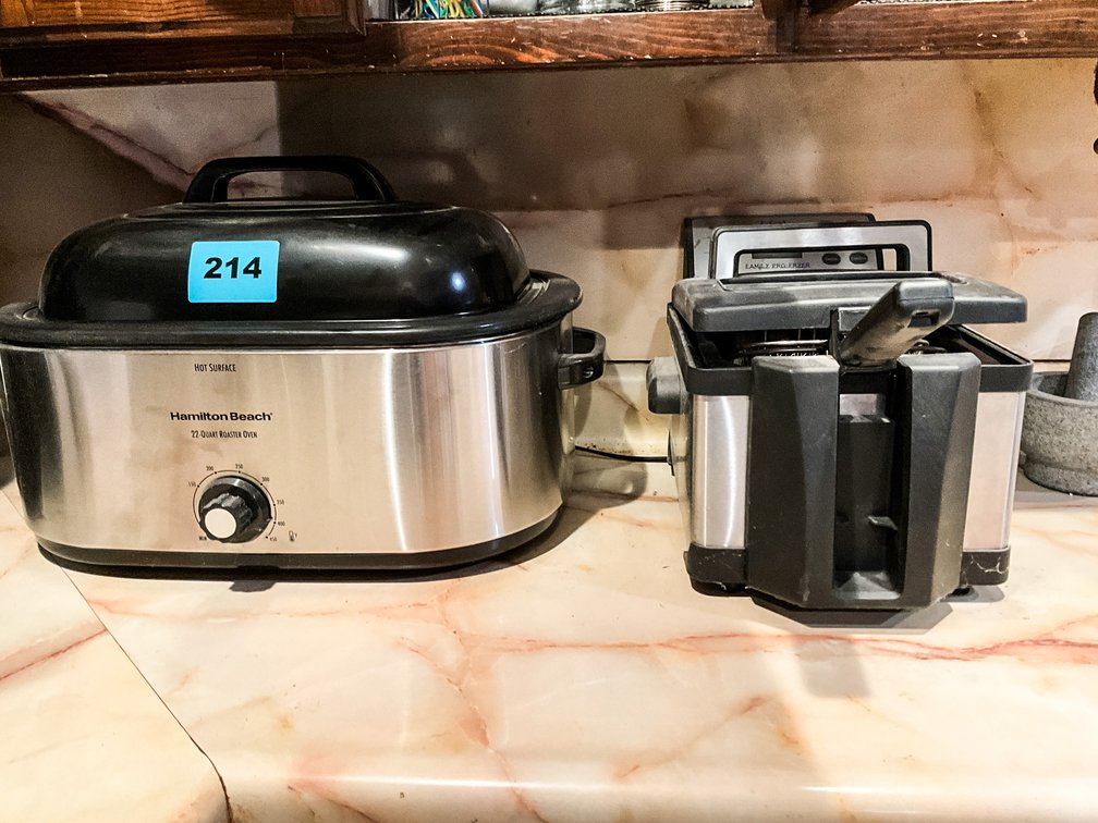 22 Quart Hamilton Beach Roaster Oven & T Fal Family Pro Fryer