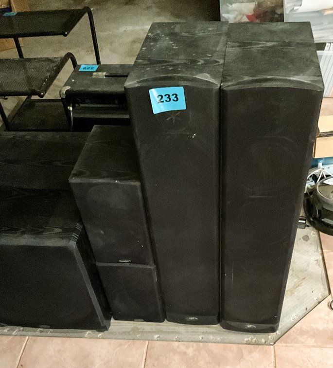 2 Large Paratigan Reference Studio 160 Speakers & 2 Mini Motor V.2 Speakers