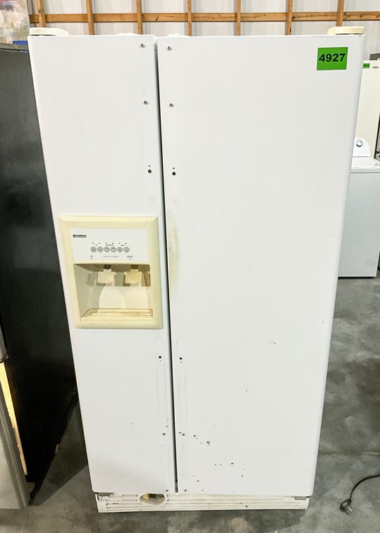 Kenmore Fridge 33"X30"X66"