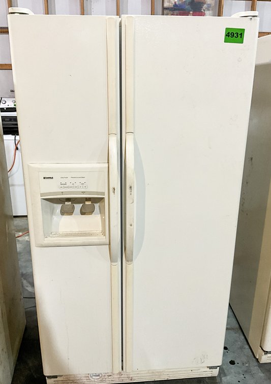 Kenmore Fridge 36"X30"X70"