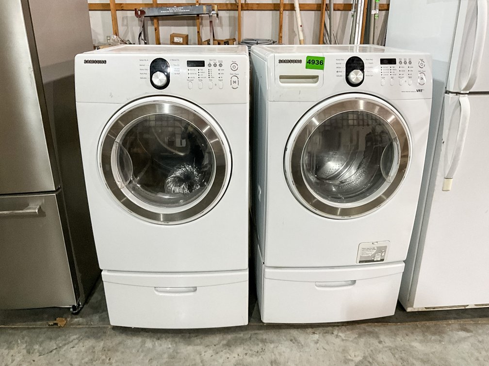 Samsung Front Load Washer/Dryer Set