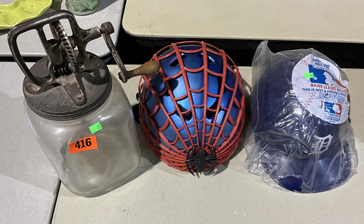 Ant. Mixing Jar W/ Wooden Blades