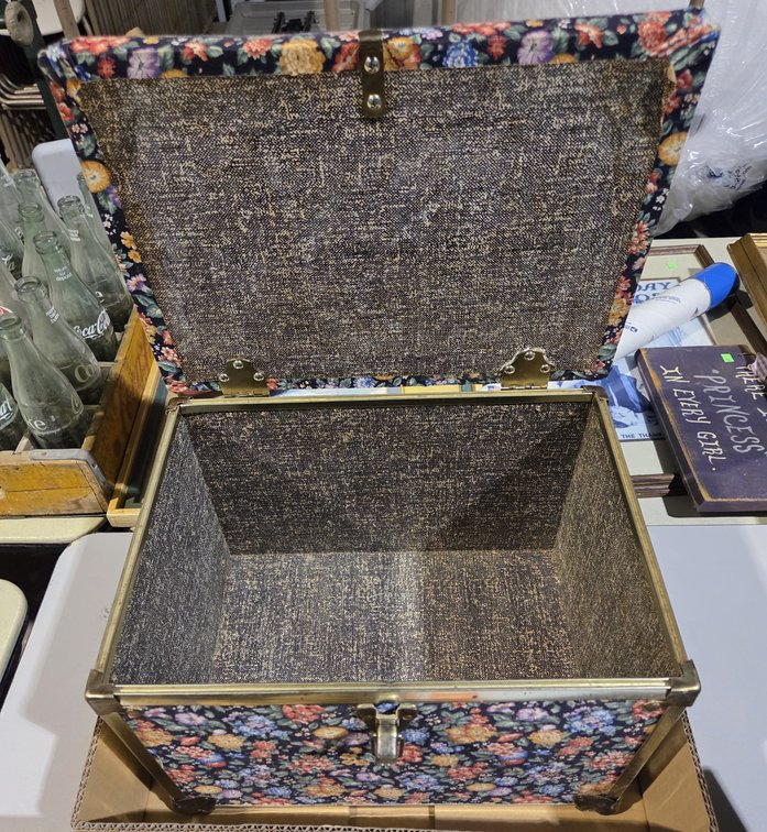 2 Fabric Storage Box, Belts, Box Create-A-Sticker, Easy To Make Teddy Bear, No Stitch Mender