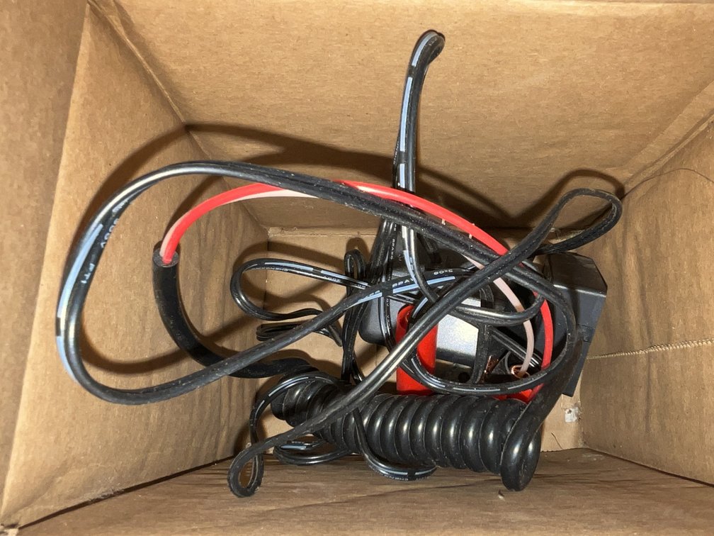 Automatic Battery Float Charger for a 12 Volt Lead Acid Battery