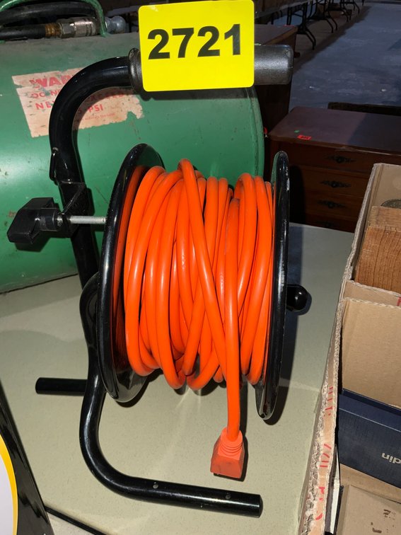 25Ft Extension Cord With Reel