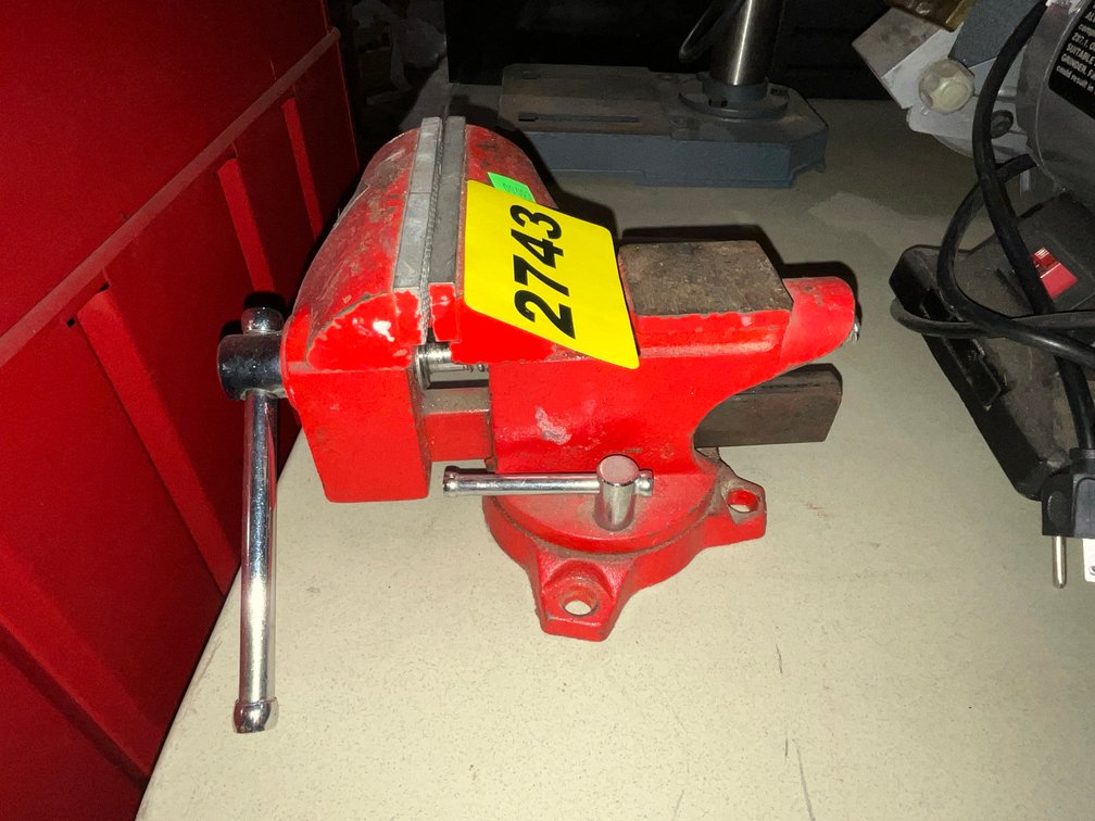 Vice For Work Bench