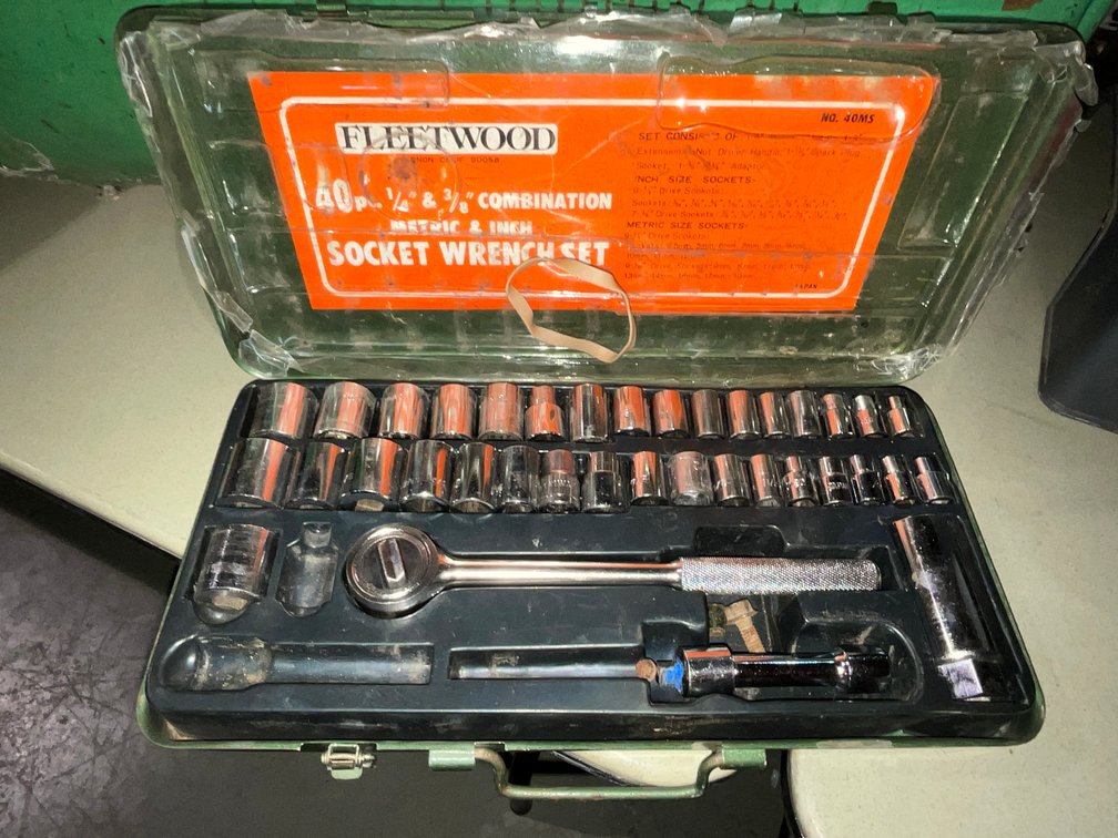 Fleetwood 40 Piece 1/4 & 3/8 Combination Socket Set (Metric & Standard)