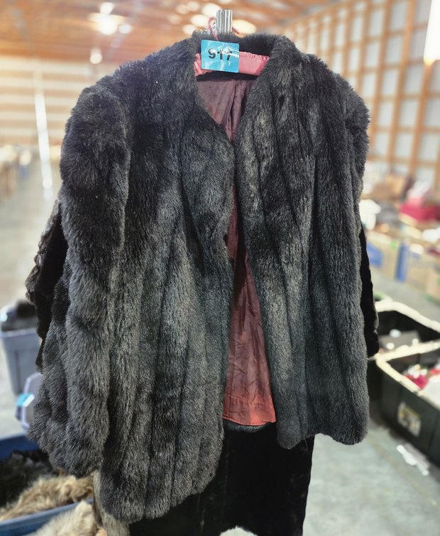 1 Back Ladies USA Made Fur Coat