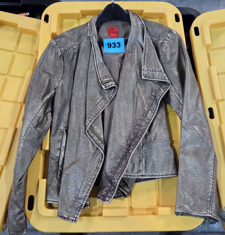 1 Leather Jacket XL By Christina