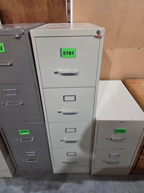 4 Drawer Metal Filing Cabinet w/ Key