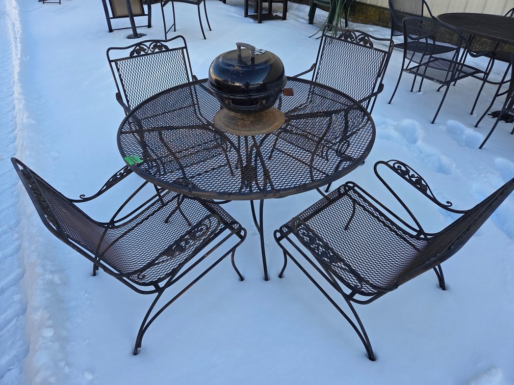 Round Table & 4 Black Chairs