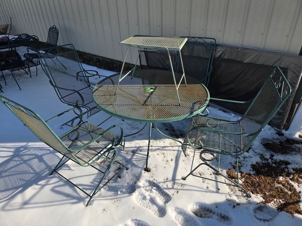Table & 4 Green Chairs, & 1 Stool Chairs Spring loader