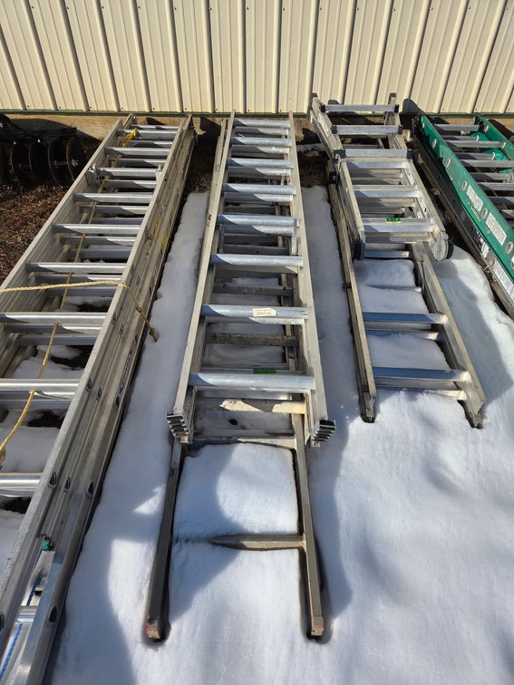 20' Aluminum Ext. & 1 16' Aluminum Ext.