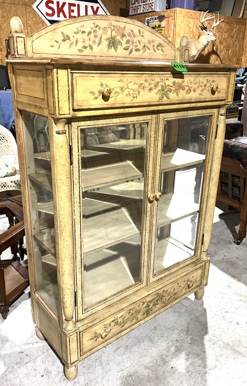 Vintage Curio/China Cabinet