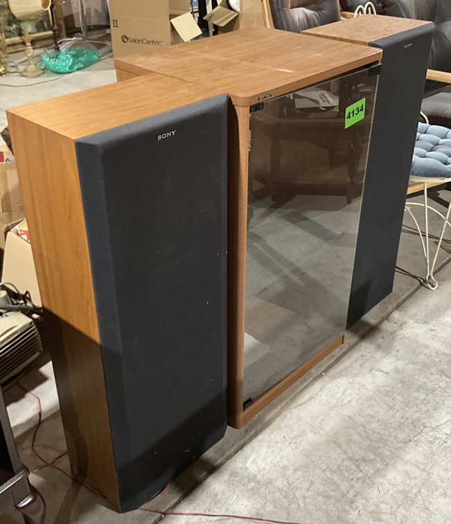 Sony Entertainment Center w/ 2 Sony Speakers