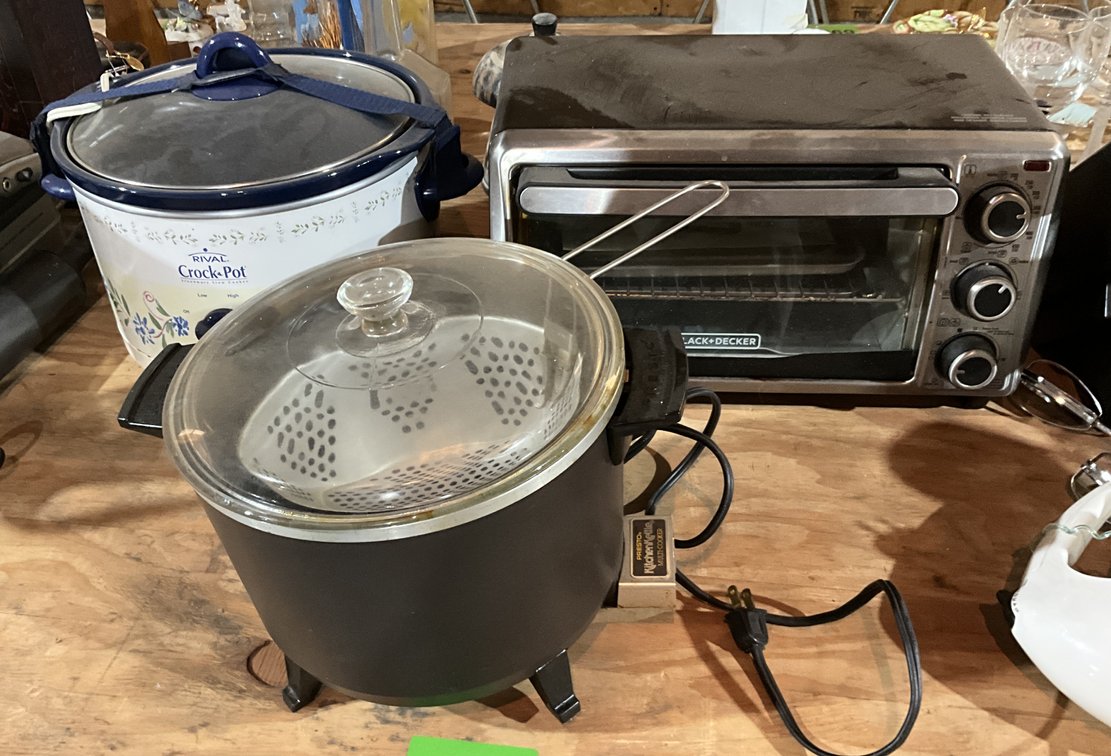Black&Decker Toaster Oven, Presto Deep Fryer, Rival Crock Pot