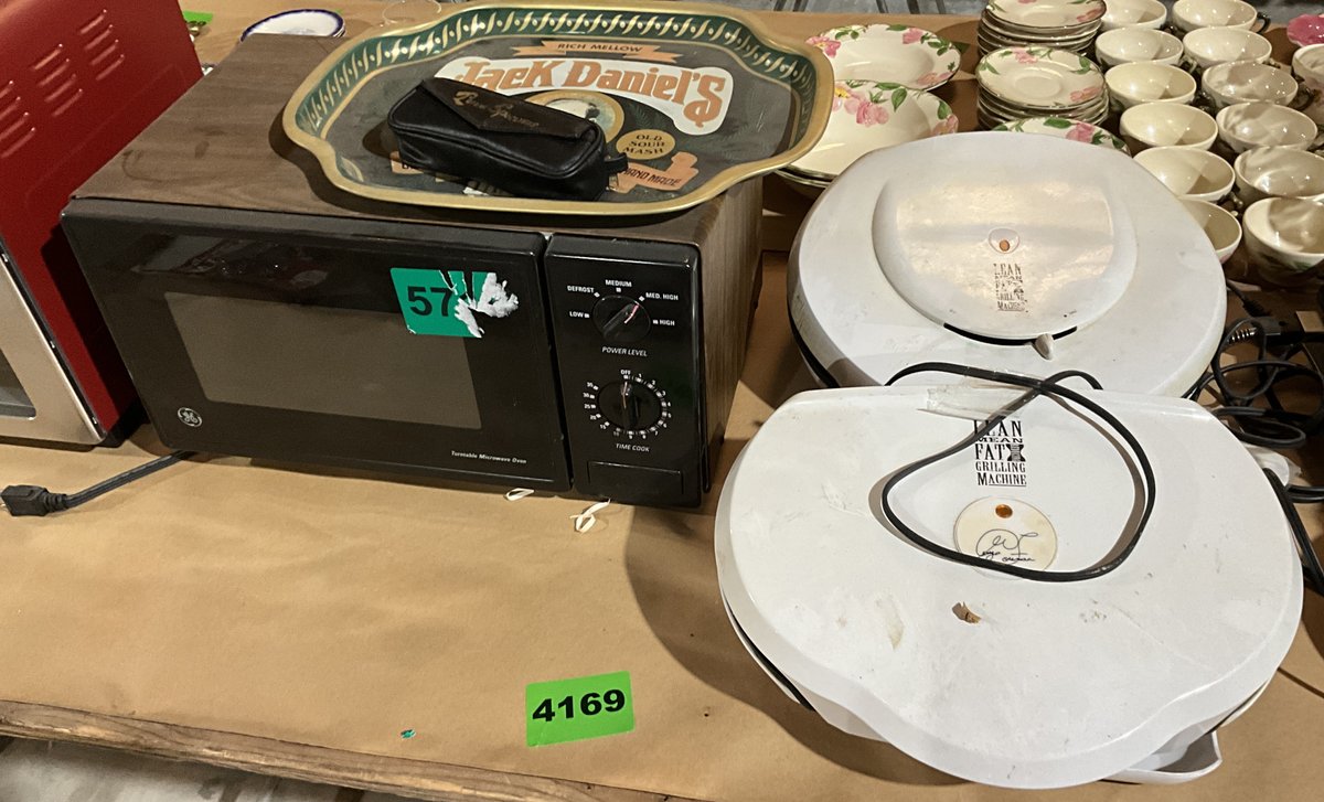 2 George Foreman Grills, GE Microwave