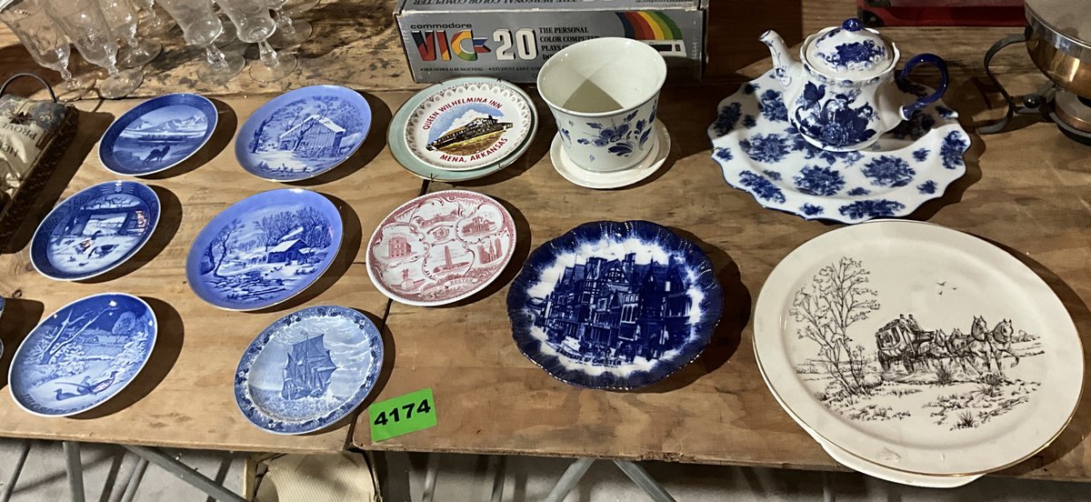 15 Pcs Decorative Plates, Tea Pot