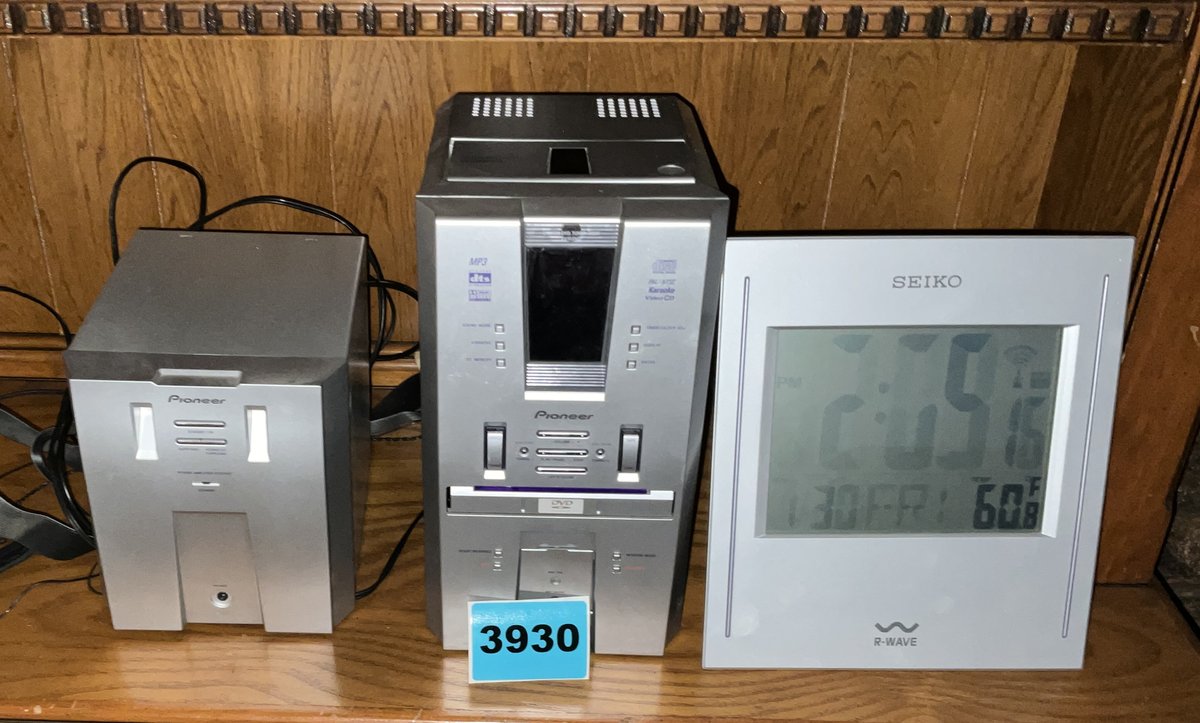 Seiko R-Wave Clock, Pioneer Stereo CD/DVD Tuner