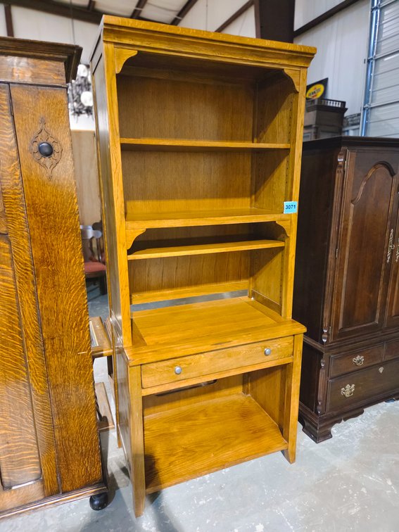 2 Piece Desk/Hutch
