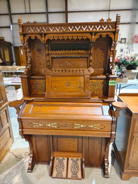 Vintage Victorian-Style Pump Organ