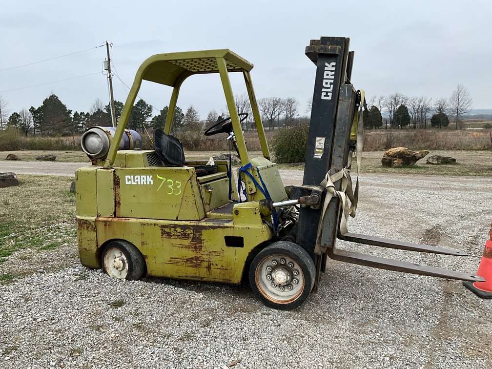Clark Forklift M/N C70  Showing 330 Hours ±