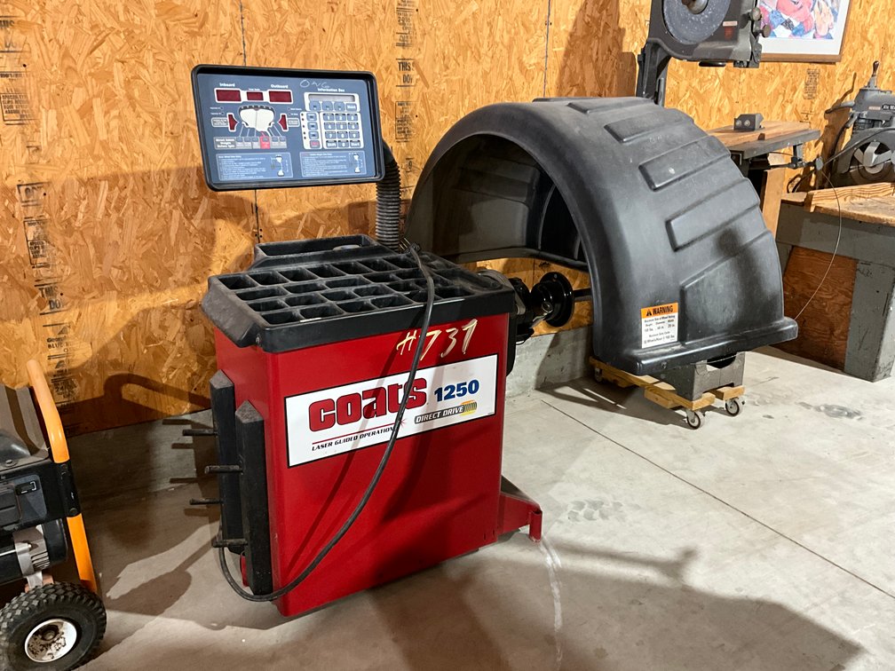 Coats 1250 Direct Drive Wheel Balancer