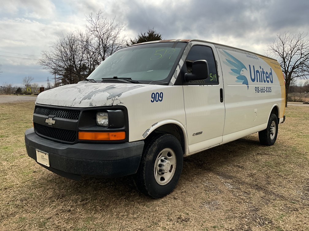 2006 Chevy Express Van