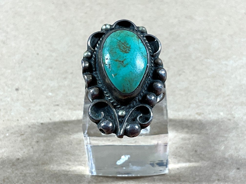 Vintage Navajo Sterling Silver Turquoise Ring