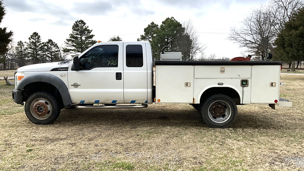 2011 Ford 1 1/2T 4X4