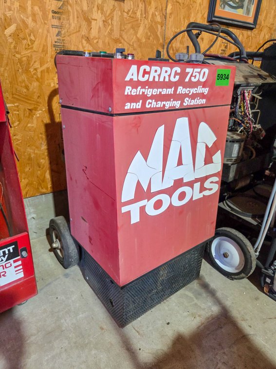 Mac Tools #750 Refrigerant Recycling and Recharging Station