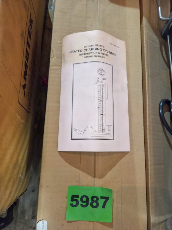 Air Conditioning Heated Charging Cylinder for R12 Systems