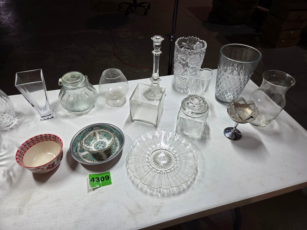 Vases, Plates & Assorted Glassware