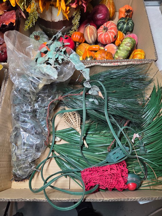 Fall & Christmas Decor
