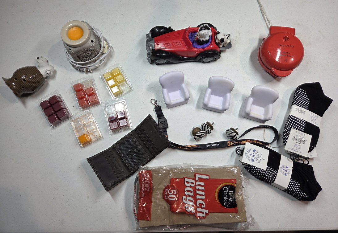 Scensy Items and Warmer & Waffle Maker