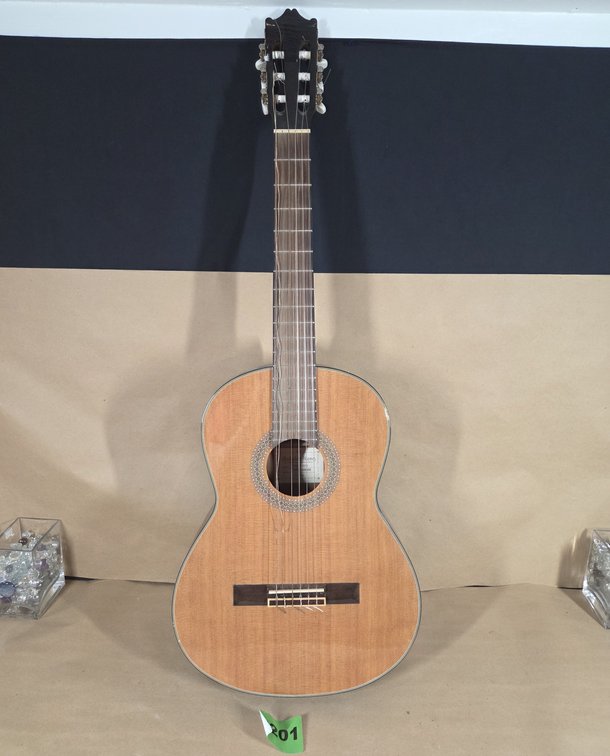 Vintage Galdvador Ibanez Guitar