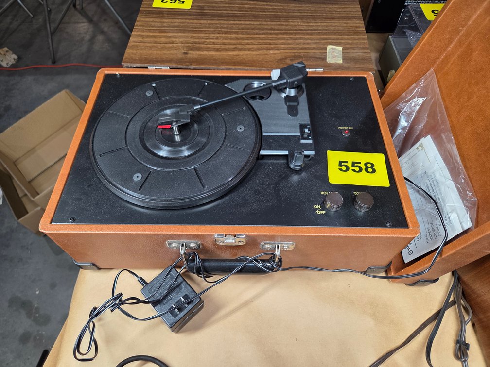 Crosley 3 Speed Turntable M/N CR49