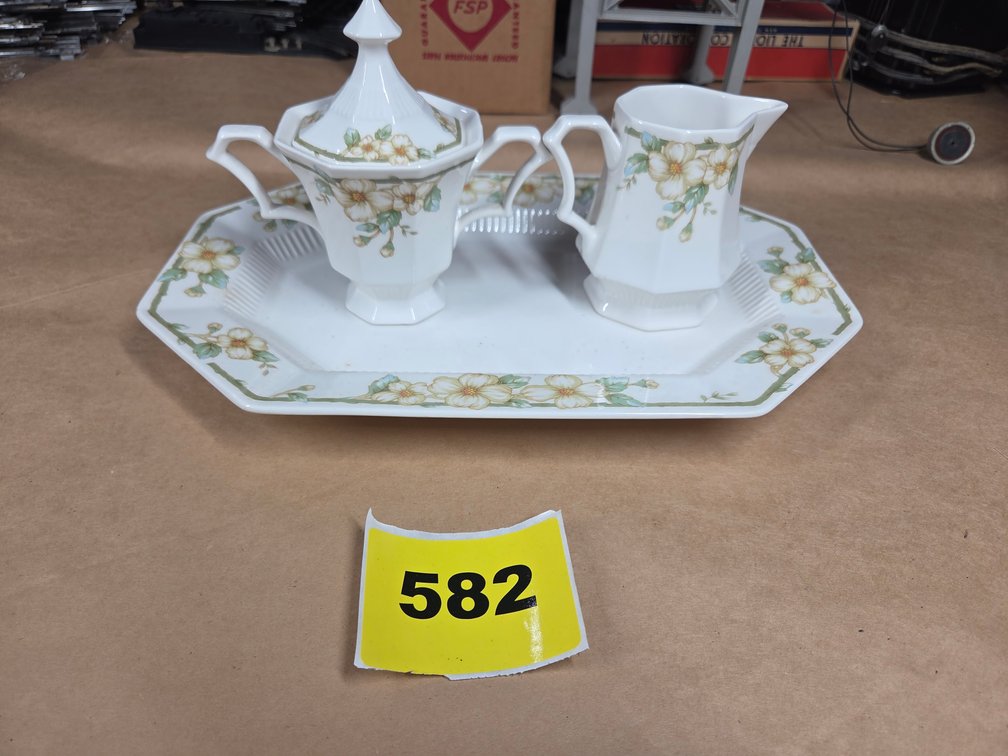 45 Pc Nikko Classic Collection Dinnerware Service For Eight