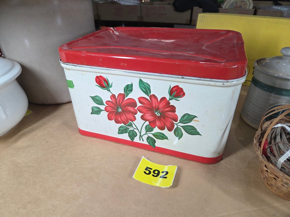 Vintage Metal Painted Bread Box