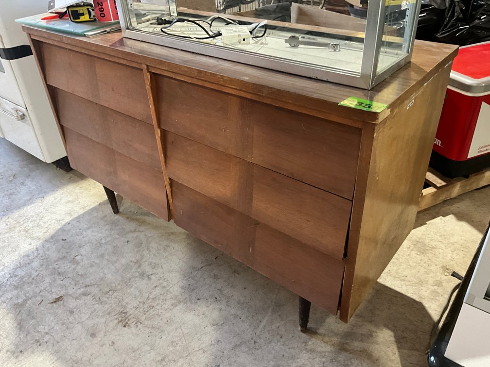 Vintage 6 Drawer Dresser 18" X 50" X 30"