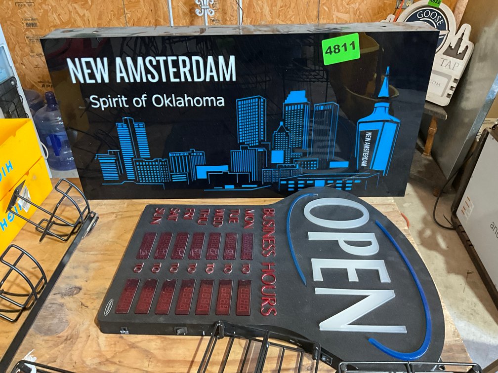 New Amsterdam Sign, Open Sign
